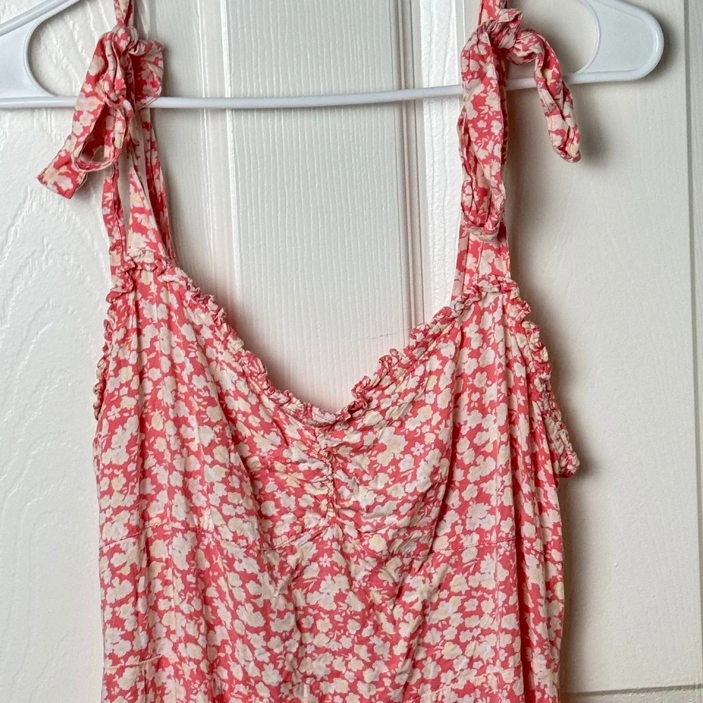 Billabong Midi Dress Womens‎ M Pink Floral Tie Shoulder Smocked Sweetheart Boho
